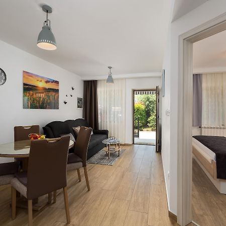 Apartman Angolo Verde Vizinada Экстерьер фото
